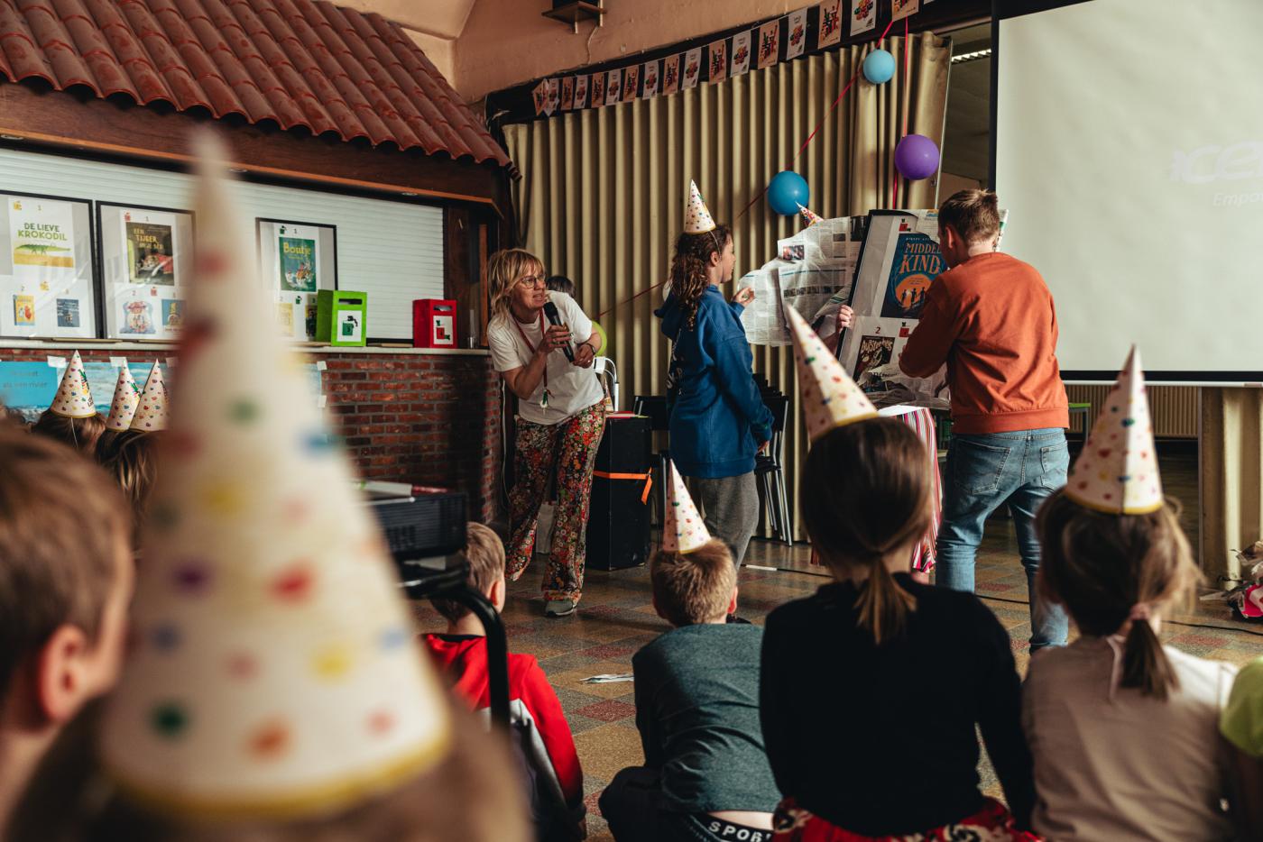 de onthulling van de Leesjury-winnaars in Holsbeek