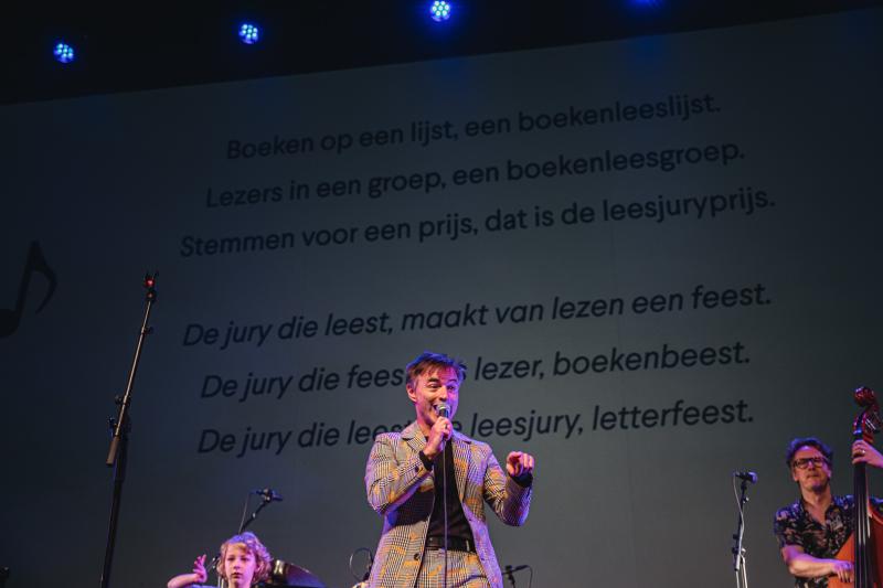 ©Michiel Devijver en Iedereen Leest