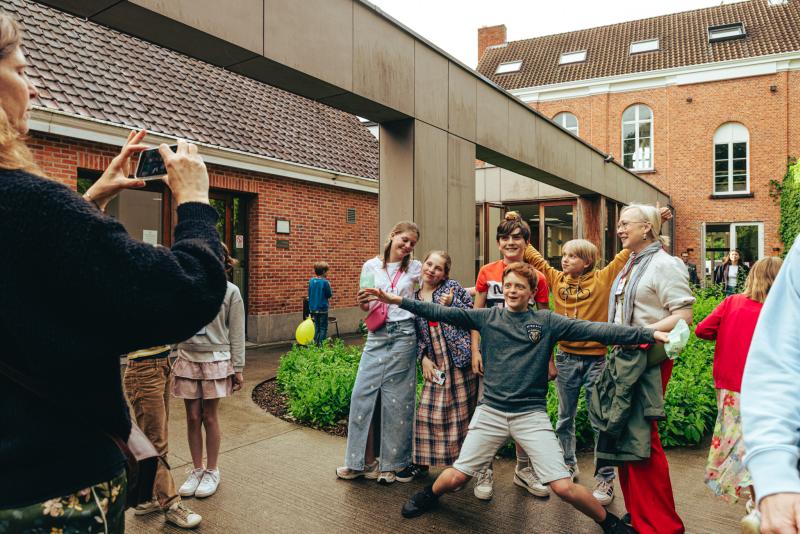 sfeerbeeld van het slotfeest in Schilde