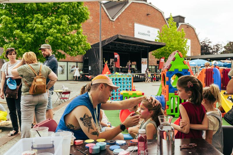 sfeerbeeld van het slotfeest in Ieper