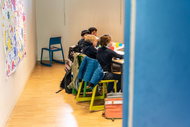 groep 4 in de bib van Sint-Pieters-Woluwe